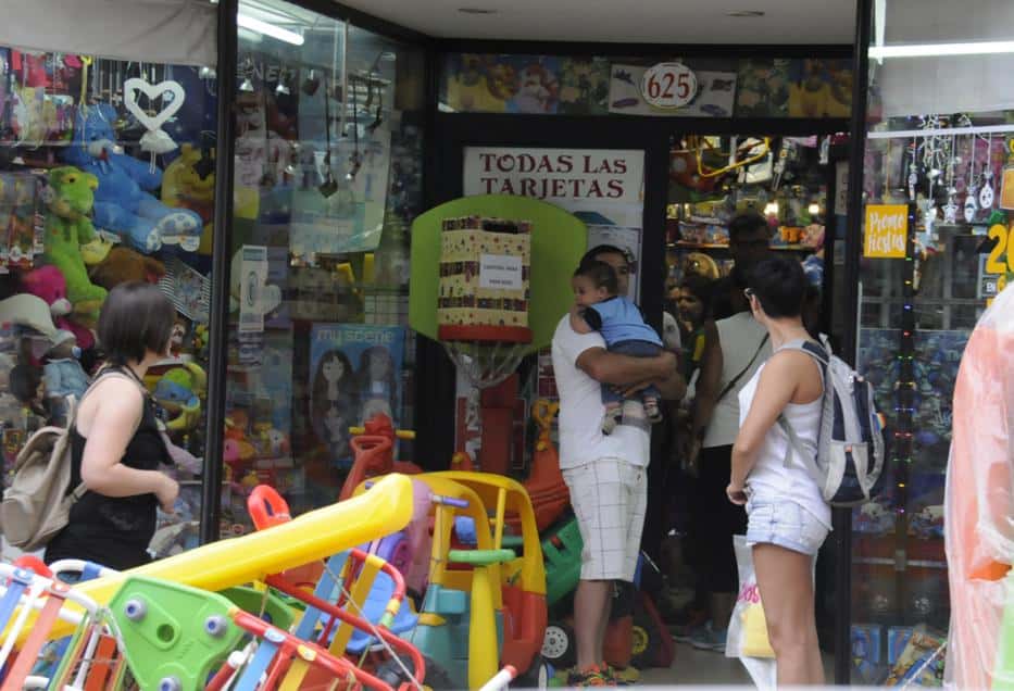 En Navidad se vendió 1,8% menos que el año pasado, según la CAME
