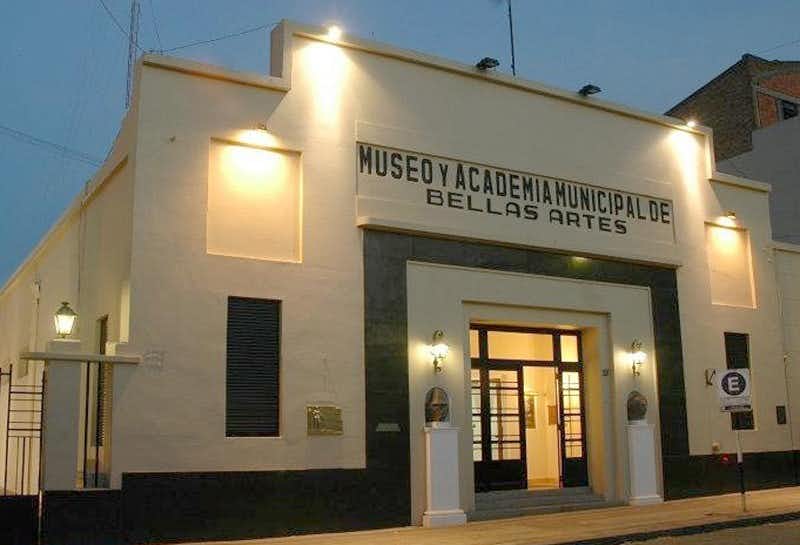 El Mumbat abre la convocatoria para el XLIX Salón Nacional de Artes Visuales