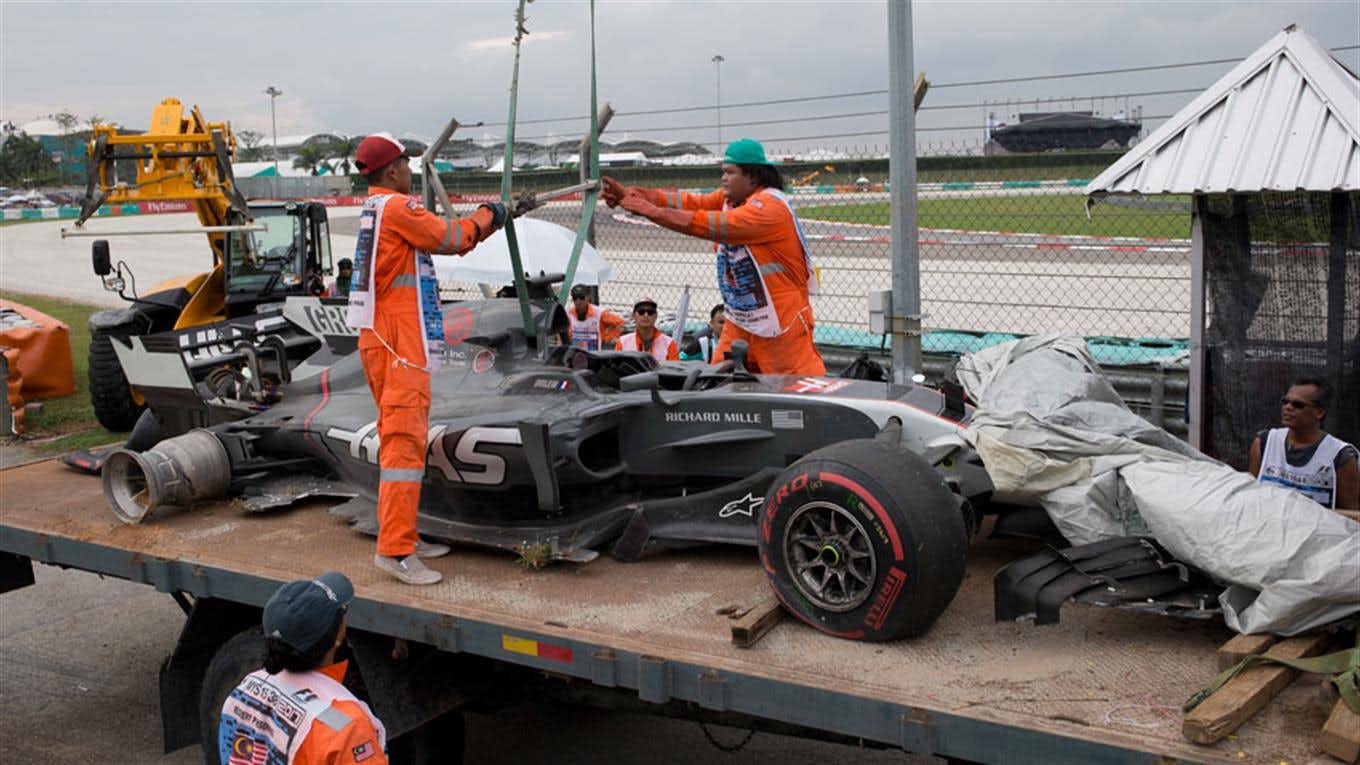 El accidente de Grosjean dio por finalizada la tanda de ensayos