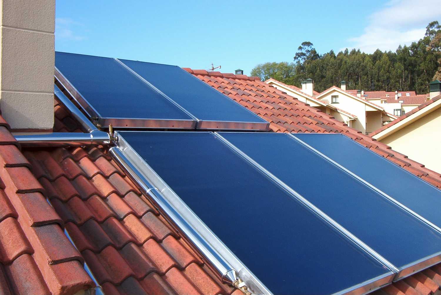 Avanza el proyecto de ley que propone producir y consumir energía solar